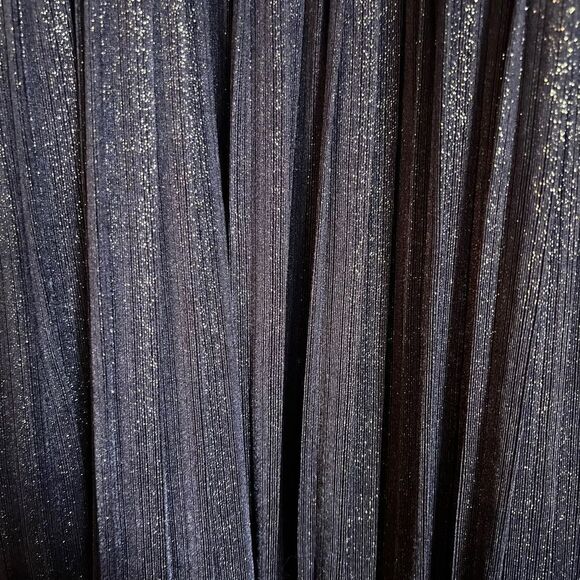 NWT! Hollister navy glittery dress. Size xs - Picture 10 of 11